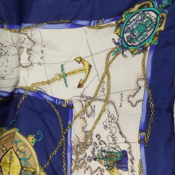 Vintage Golden Dragon 100% Silk Scarf - Picture 2 of 9